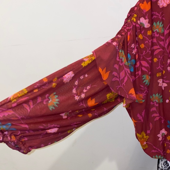 3/$45 Free People Cropped Floral Blouse Size XS Oversized - Picture 3 of 11